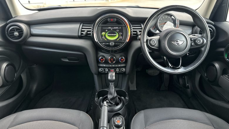 MINI Hatchback 1.5 Cooper 5dr Petrol Hatchback